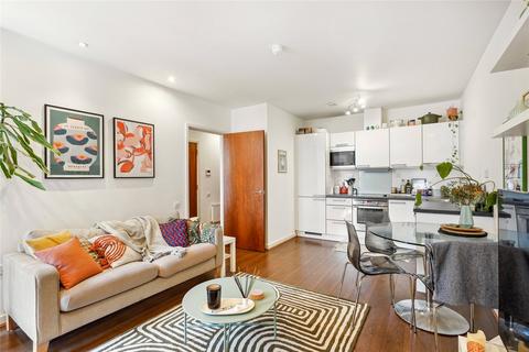 1 bedroom apartment for sale, St Johns Hill, London, SW11