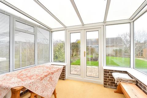 2 bedroom detached bungalow for sale, Shrubbs Drive, Bognor Regis, West Sussex