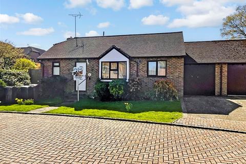 1 Sumner Close, Rolvenden, Cranbrook, TN17 4NW