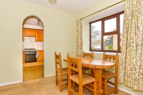 1 Sumner Close, Rolvenden, Cranbrook, TN17 4NW