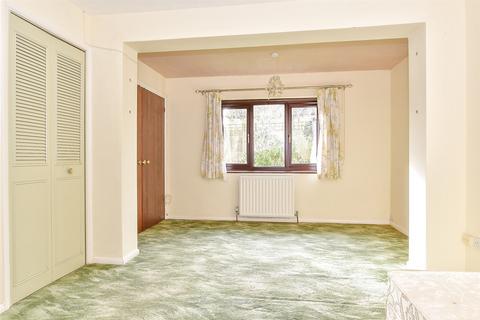 1 Sumner Close, Rolvenden, Cranbrook, TN17 4NW