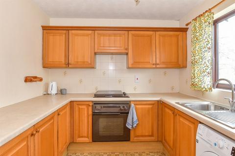 1 Sumner Close, Rolvenden, Cranbrook, TN17 4NW