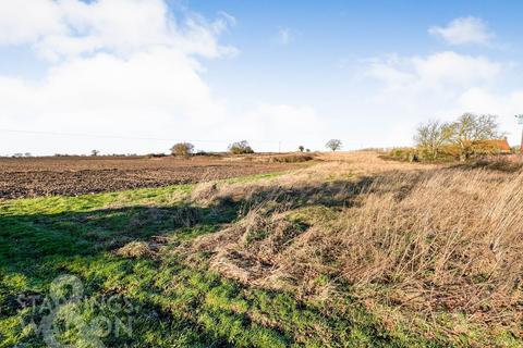 Land for sale, Chequers Lane, South Lopham