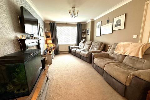 4 bedroom detached house for sale, Leagrave, Luton LU4