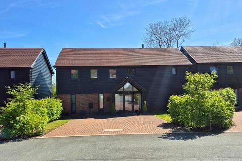 4 bedroom detached house for sale, Walpole Close, Shobdon, Leominster, HR6 9GA
