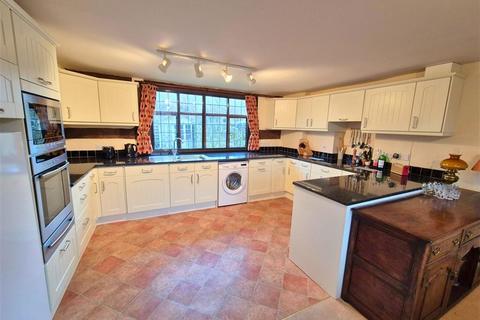 undefined, Ivington Court, Leominster, HR6 0JW