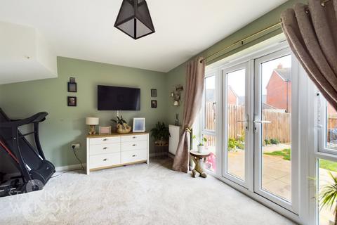 3 bedroom terraced house for sale, Fairway, Queens Hill, Norwich