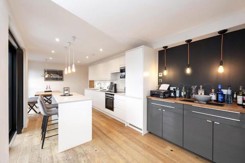 2 bedroom apartment for sale, The Point, The Upper Drive, Hove, BN3 6GR