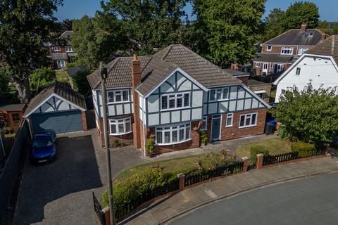 4 bedroom detached house for sale, Orchards Croft, Grimsby DN33