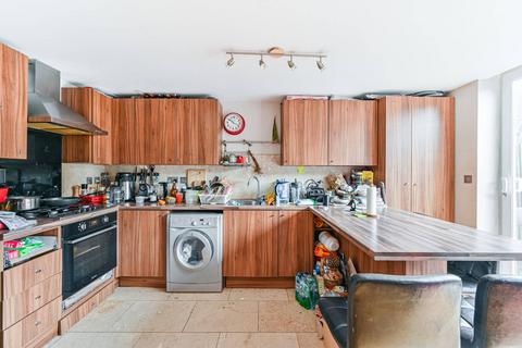 2 bedroom flat for sale, Babington Road, Streatham, London, SW16