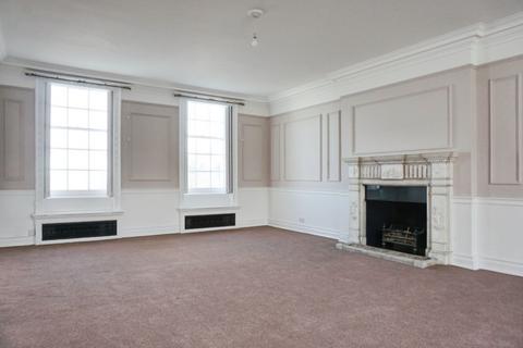 3 bedroom apartment for sale, Kingsgate Bay Road, Broadstairs, CT10