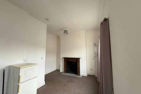 1 bedroom flat to rent, Southwater Road, St. Leonards-on-Sea