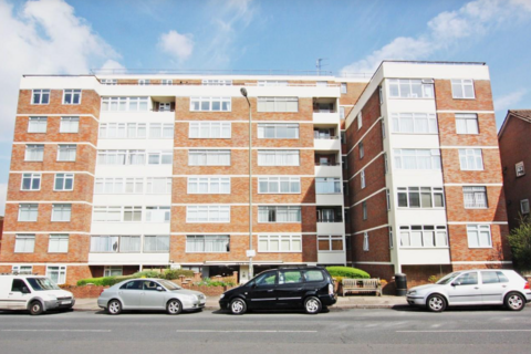 2 bedroom flat to rent, Melvin Hall, London