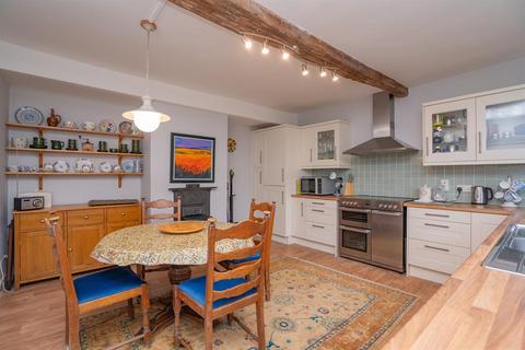undefined, 18 Moorlands Road, Malvern, WR14