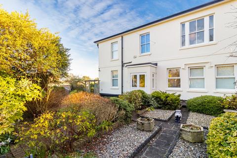 undefined, Moorlands Road, Malvern, WR14