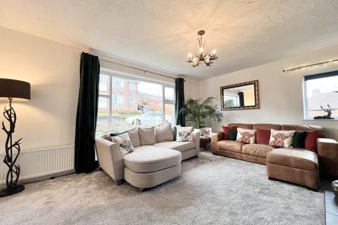 13 Holcombe Lee, Ramsbottom, Bury, BL0 9QR