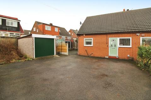 3 bedroom bungalow for sale, Woodend, Castleford WF10