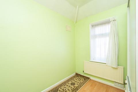 64 Titchfield Road, Carshalton, SM5 1PX