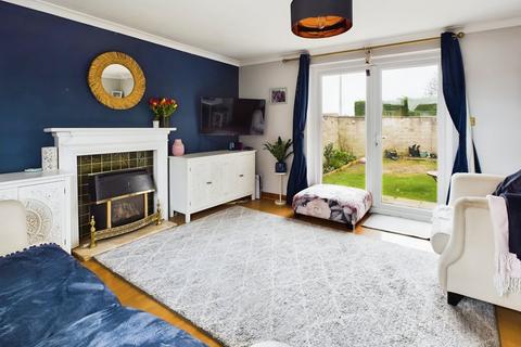 1 Bryant Gardens, Clevedon, BS21 5HD