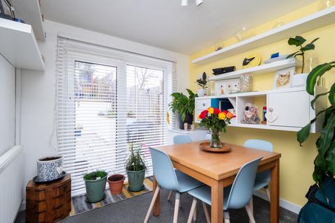 38 Huntingdon Gardens, Worcester Park, KT4 8TF