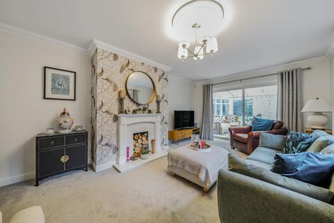 13 Rosemount, Harlow, CM19 4HS
