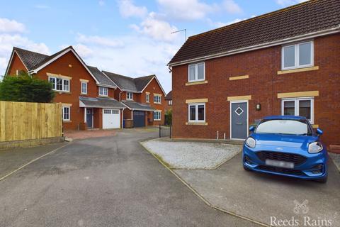 3 bedroom semi-detached house for sale, Cooks Gardens, Hull HU12