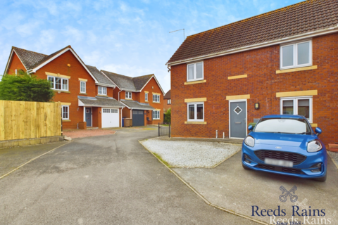 3 bedroom semi-detached house for sale, Cooks Gardens, Hull HU12