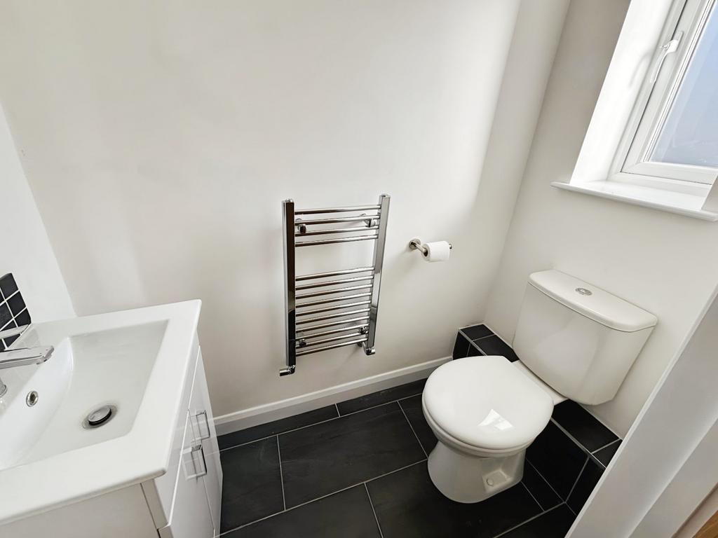 Cloakroom/Wc