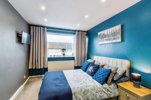 49 Highfield, Tingley, Wakefield, WF3 1LA