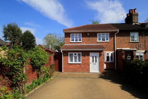 4 bedroom semi-detached house to rent, Langham Place, Surrey TW20