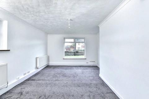 2 bedroom flat for sale, Middlesex Road, Kent ME15