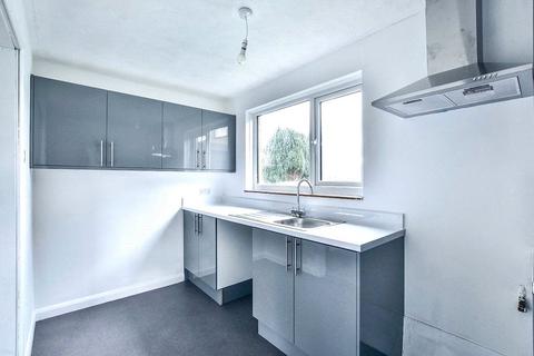 2 bedroom flat for sale, Middlesex Road, Kent ME15