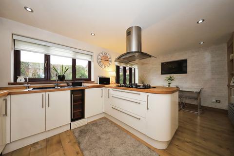 3 bedroom detached house for sale, Hawksmoor Drive, Wolverhampton WV6