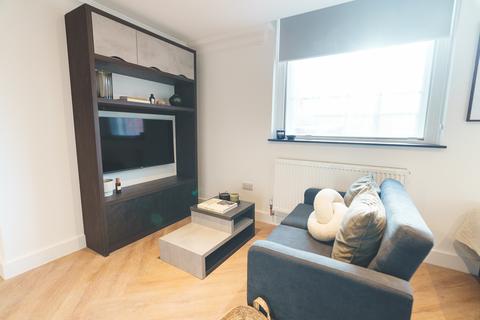 Studio to rent, Apt 15, 17-21 Cookridge Street, 17-21 Cookridge Street LS2