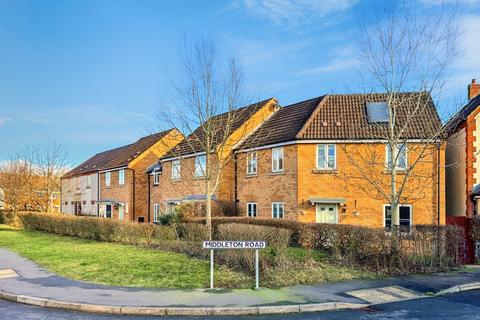 3 bedroom end of terrace house for sale, Hidcote Way, Daventry, NN11 8AE