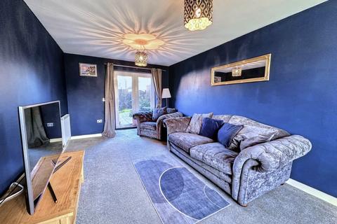 3 bedroom end of terrace house for sale, Hidcote Way, Daventry, NN11 8AE