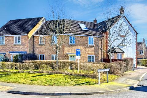 3 bedroom end of terrace house for sale, Hidcote Way, Daventry, NN11 8AE