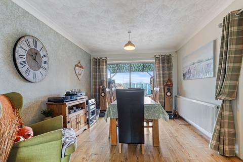 3 The Mount, Edenthorpe, Doncaster, DN3 2JL
