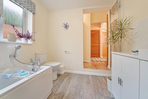59 Bleadon Hill, Weston-super-mare, BS24 9JW