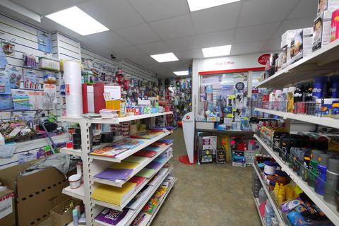 Shop to rent, Wood Lane, Dagenham, London, RM8