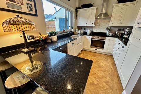 21 Milton Avenue, Gravesend, DA12 1QL