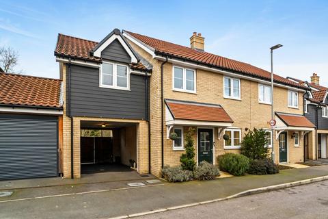 4 bedroom end of terrace house for sale, Searle Crescent, Chelmsford CM1