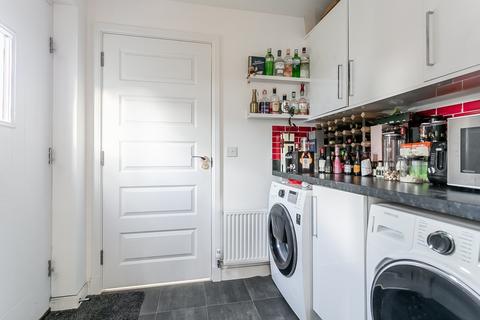 37 Clippens Drive, Edinburgh, EH17 8TU