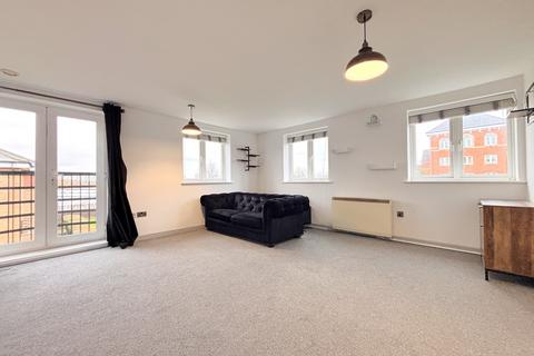 2 bedroom apartment to rent, Saltash Road, Swindon SN2