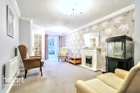 2 bedroom apartment for sale, Headley Road, Hindhead