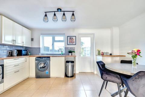 76 Goshawk Drive, Chelmsford, CM2 8XP