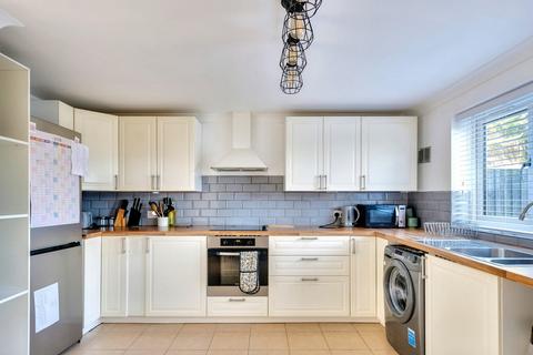 76 Goshawk Drive, Chelmsford, CM2 8XP