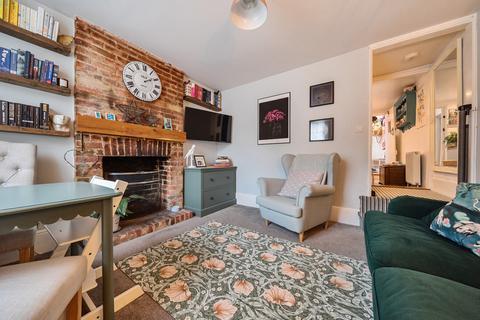 2 bedroom end of terrace house for sale, Petworth Road, Haslemere, Surrey, GU27