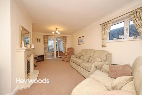11 Beechfield Drive, Stafford, ST17 0YH