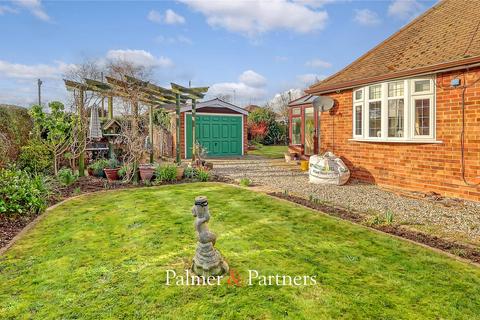 3 bedroom bungalow for sale, Moran Avenue, Essex CM1